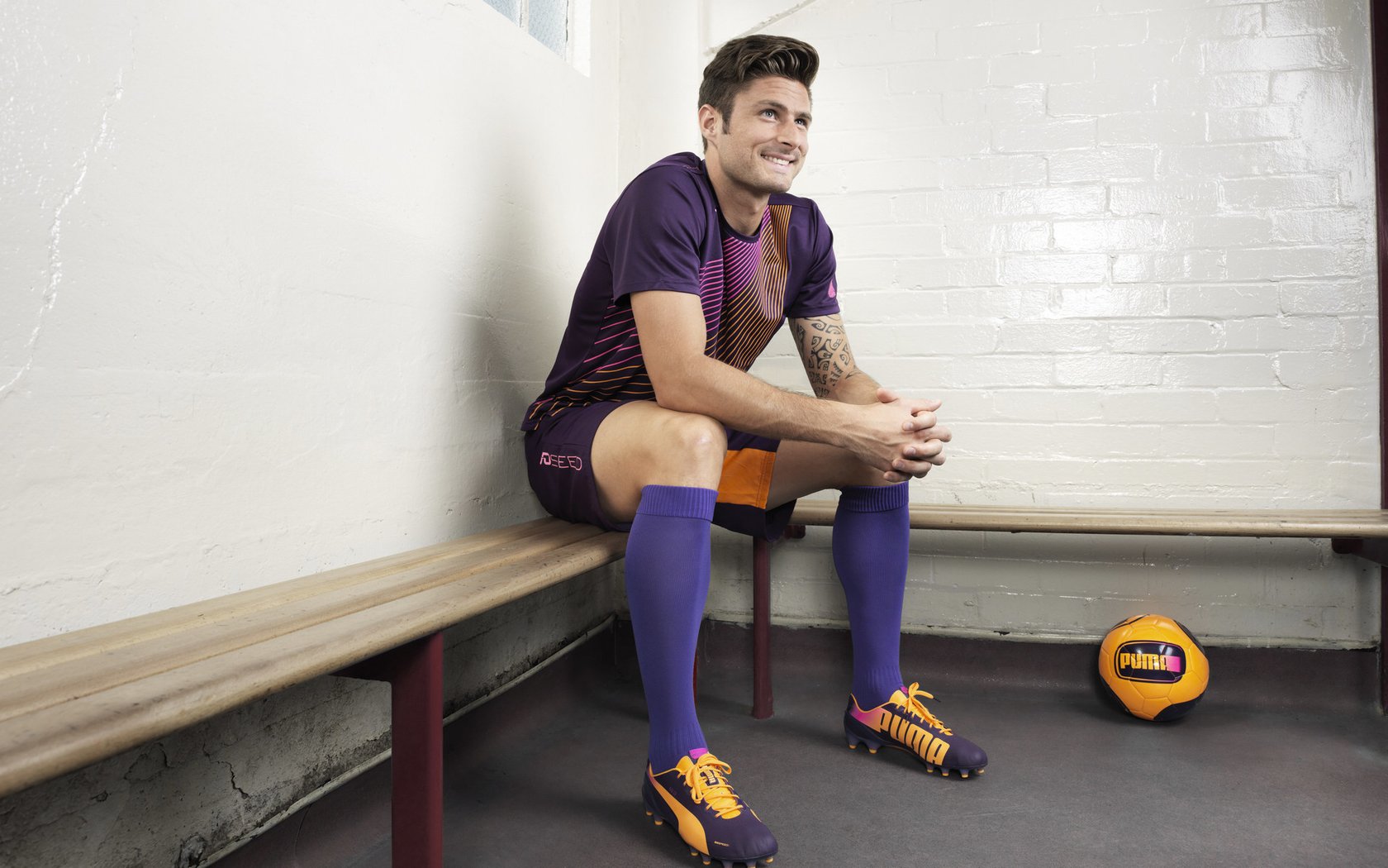 高原徒步穿越大赛，感受不同海拔的极限体验，高原徒步装备